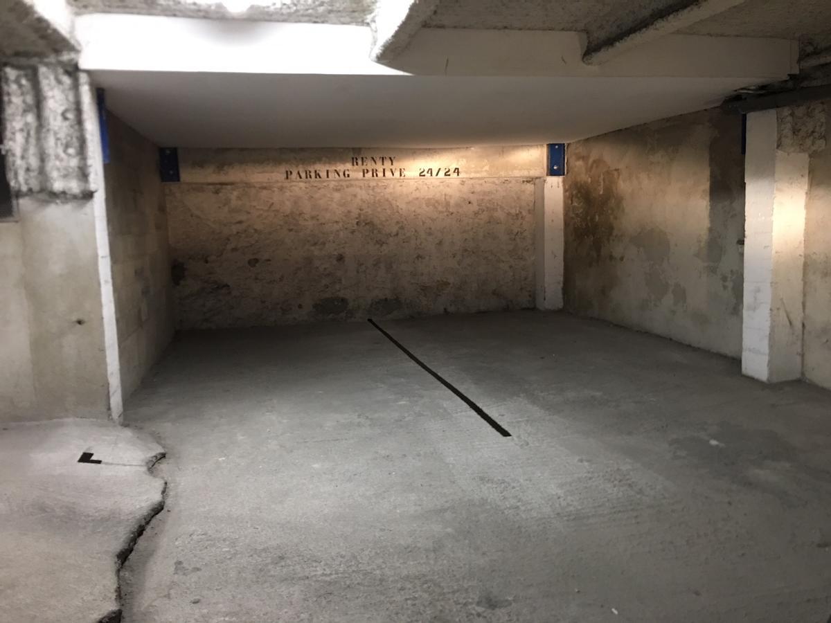 Renty Cote Parc Parking Inclus Marseille